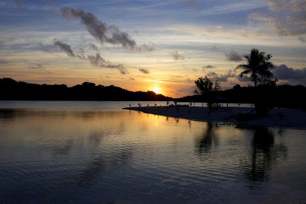 Aquana Beach Resort Port Vila Exterior photo