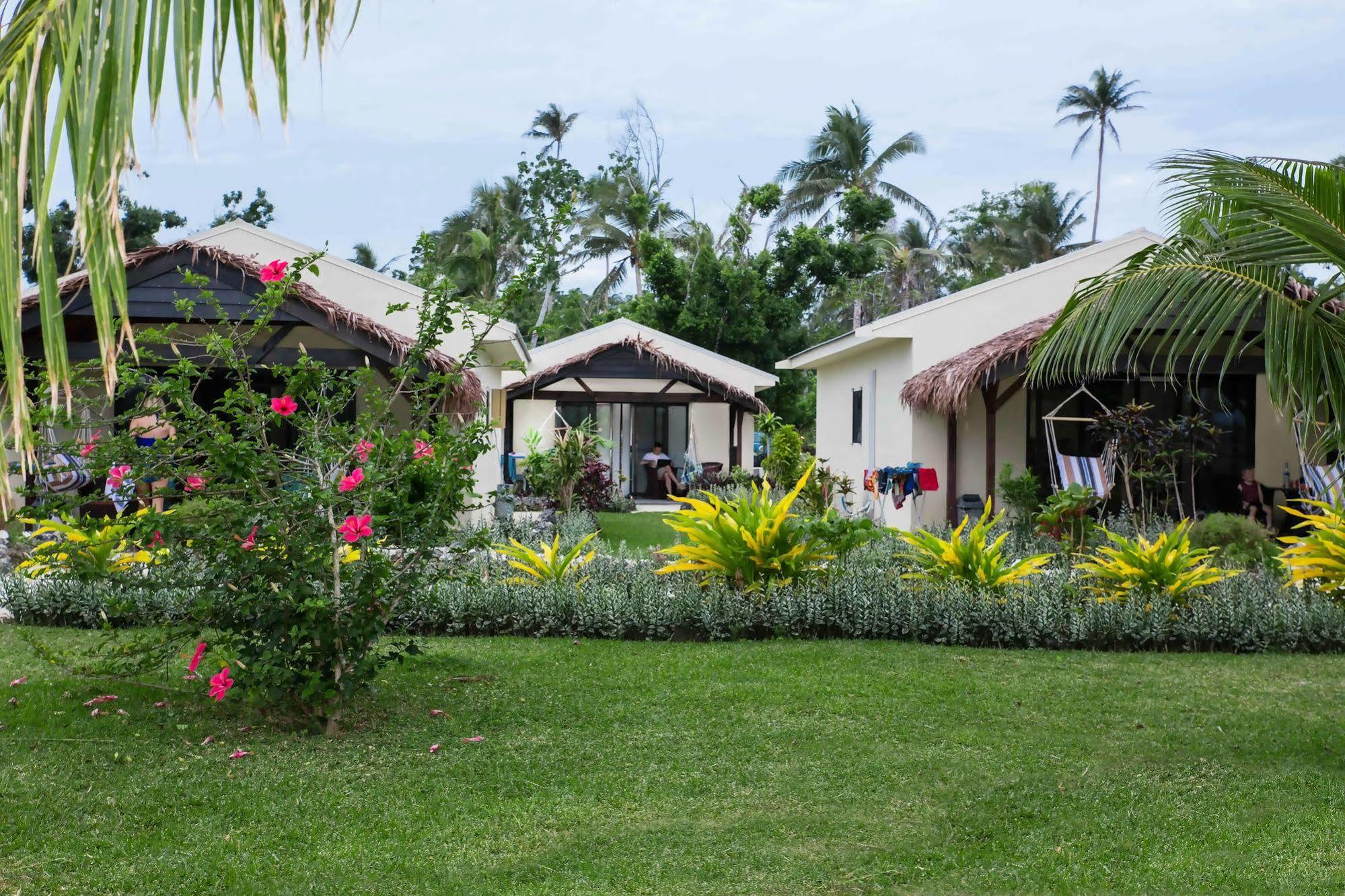 Aquana Beach Resort Port Vila Exterior photo