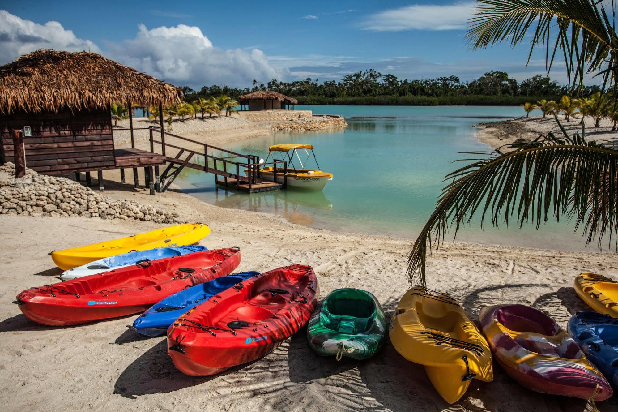 Aquana Beach Resort Port Vila Exterior photo