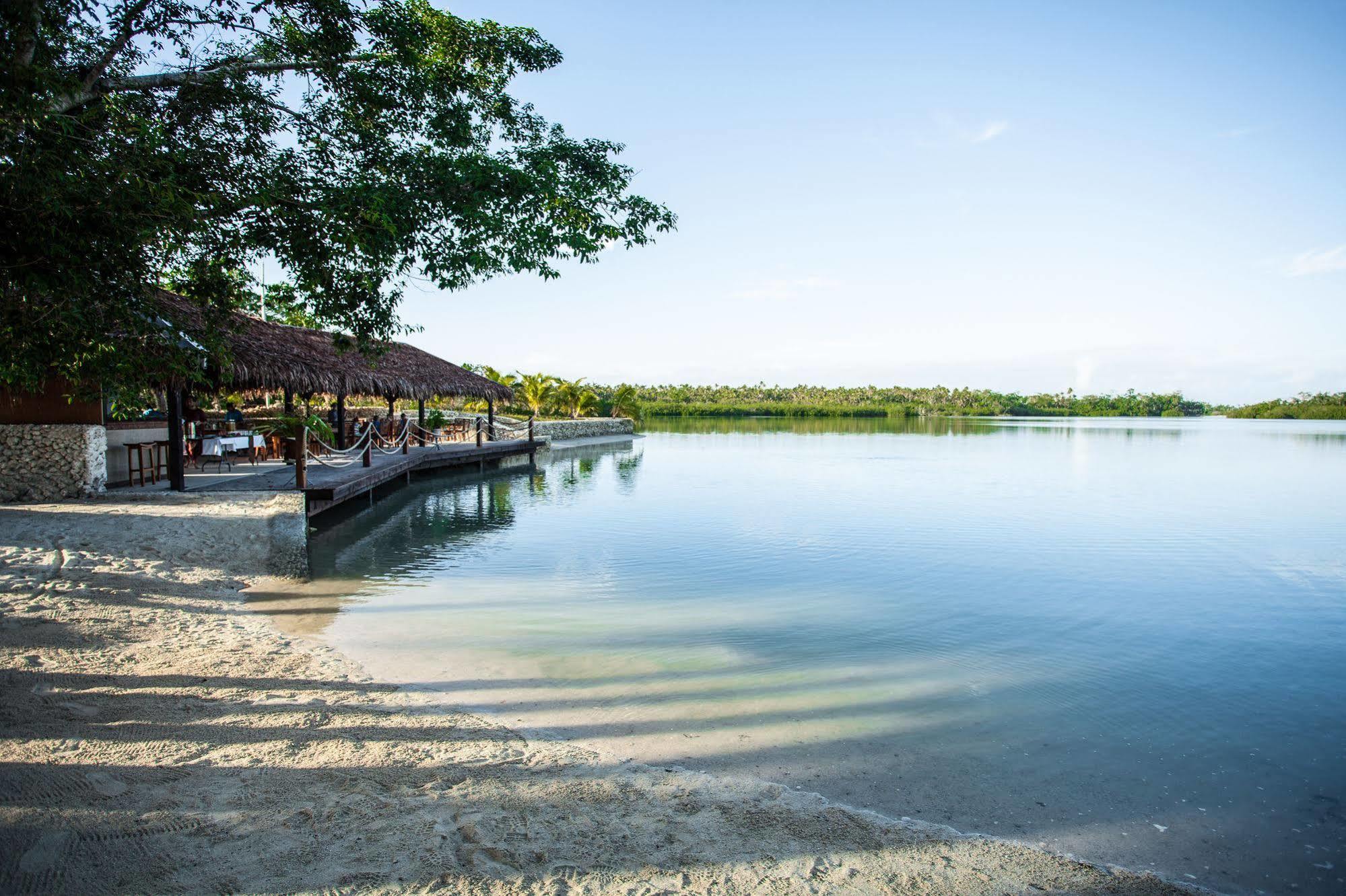 Aquana Beach Resort Port Vila Exterior photo